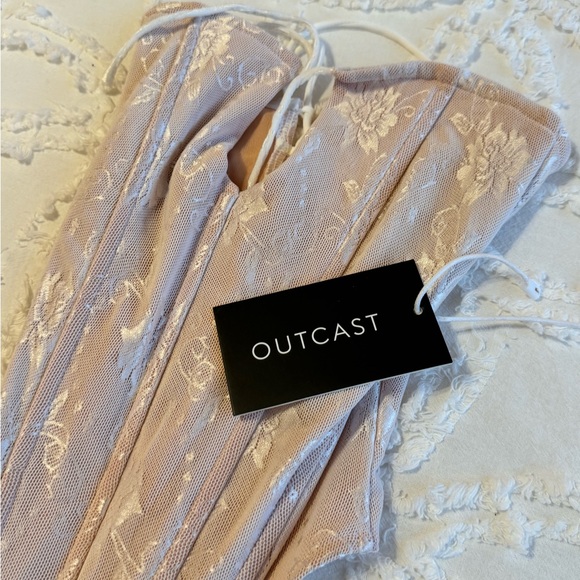 Outcast exclusive amanda lace baby pink corset - Picture 5 of 7